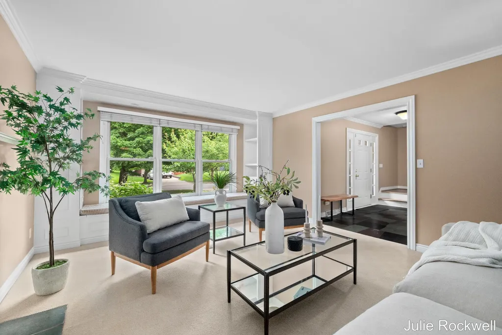 1433 Sherwood Avenue SE East Grand Rapids City MI 49506