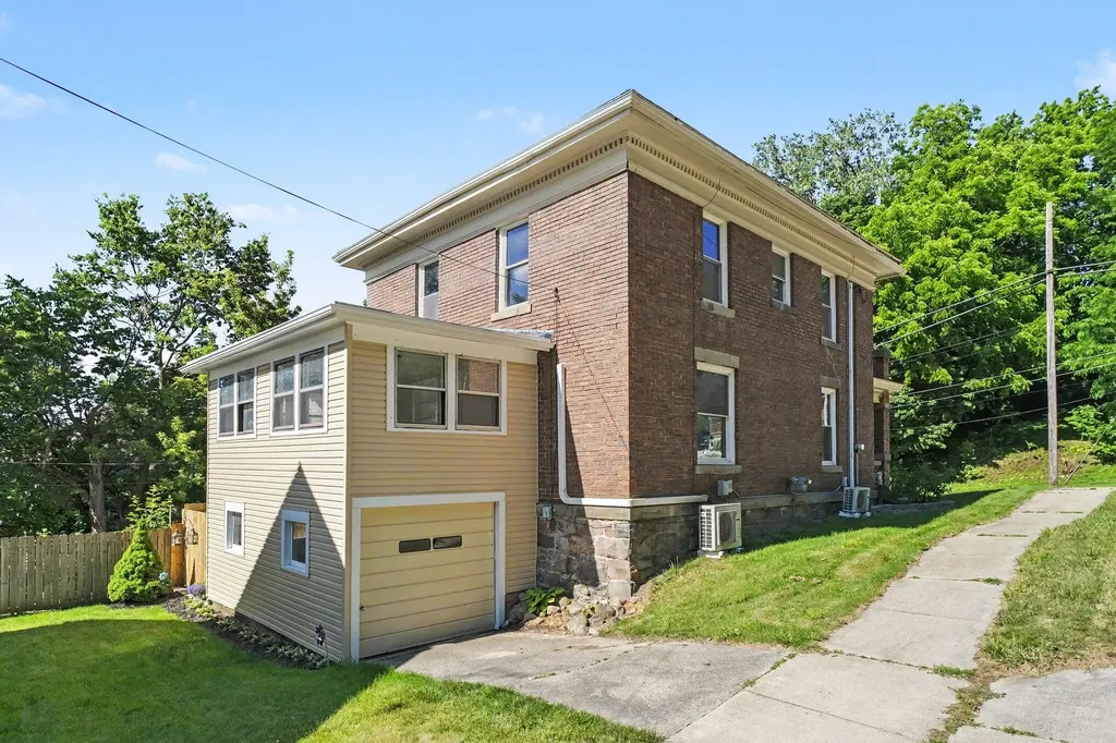 222 Union Street Ionia City MI 48846