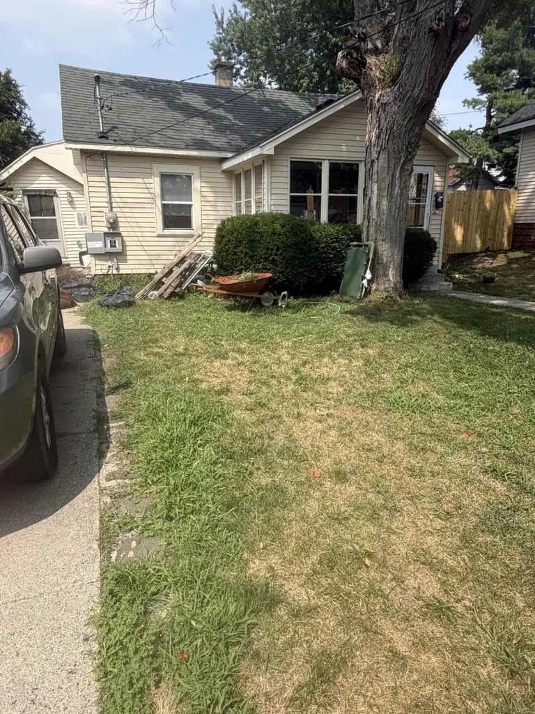 965 Garfield Avenue NW Grand Rapids City MI 49504