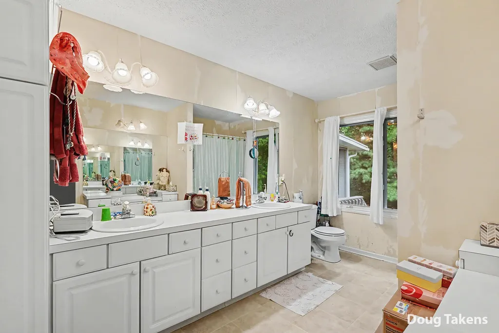 3344 Starboard Drive Park Township MI 49424