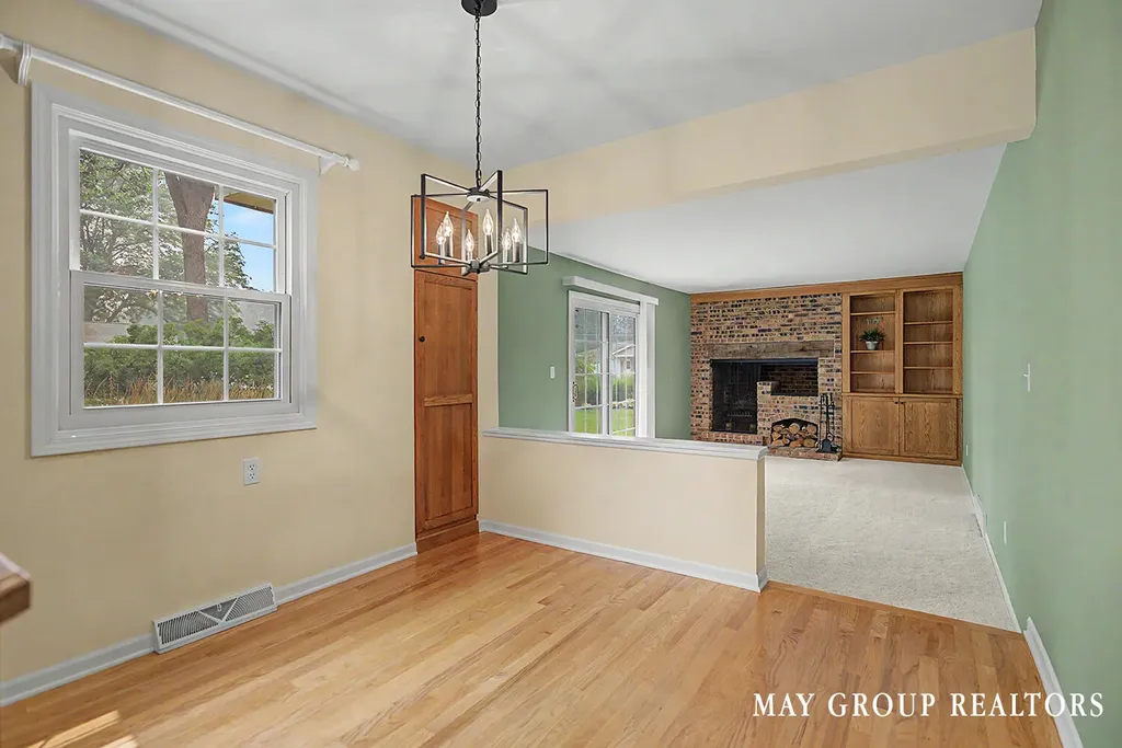 4840 Cresthill Drive NE Plainfield Charter Township MI 49525