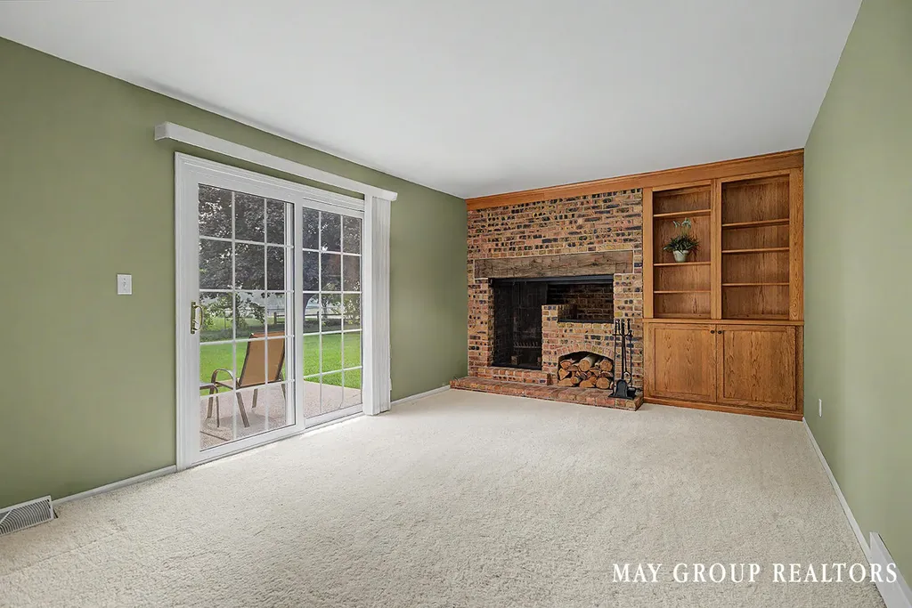 4840 Cresthill Drive NE Plainfield Charter Township MI 49525
