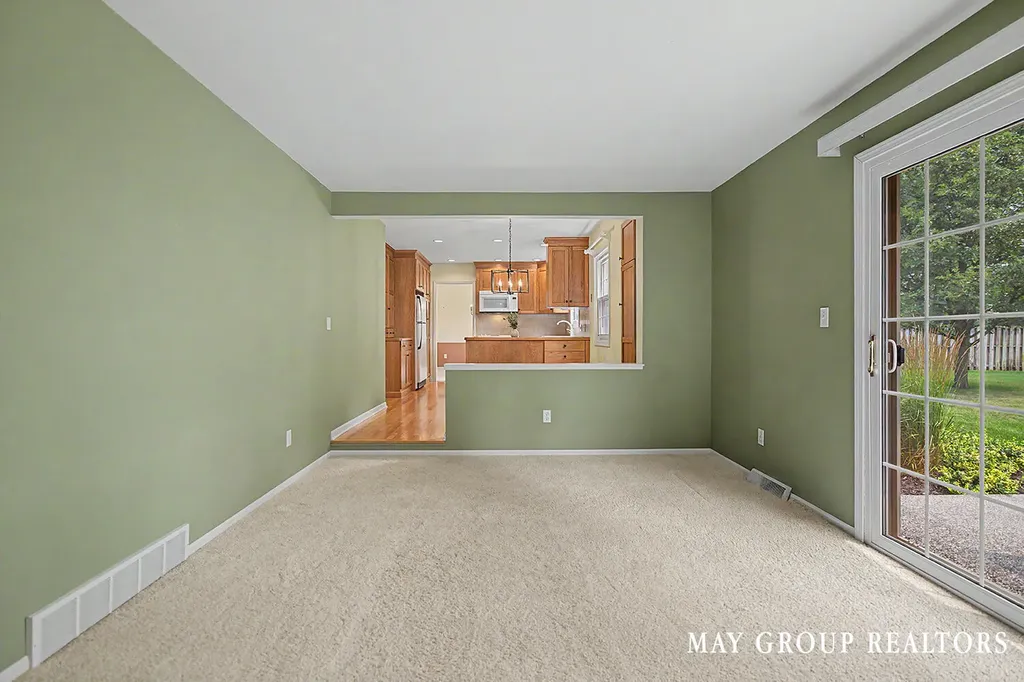 4840 Cresthill Drive NE Plainfield Charter Township MI 49525