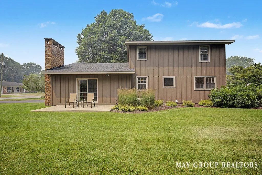 4840 Cresthill Drive NE Plainfield Charter Township MI 49525