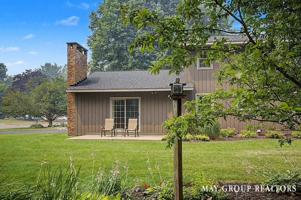 4840 Cresthill Drive NE Plainfield Charter Township MI 49525