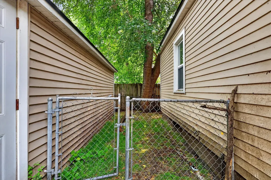 55 Elm Street SW Grand Rapids City MI 49507