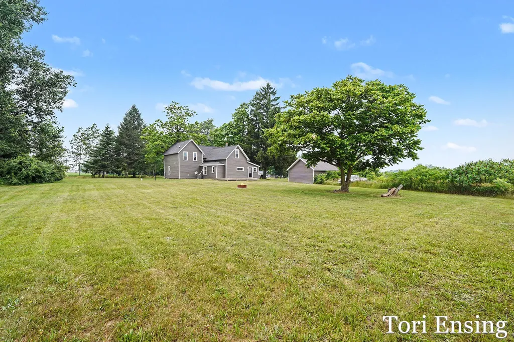 151 S Fitzner Road Montcalm Township MI 48838
