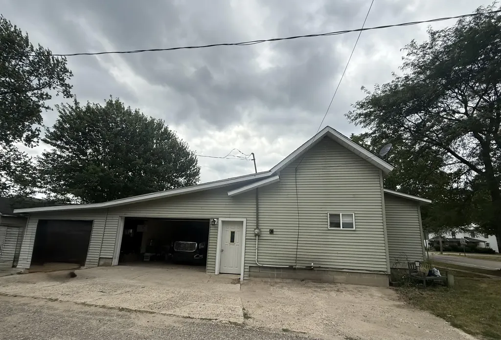 408 Reed Street Nashville Village MI 49073