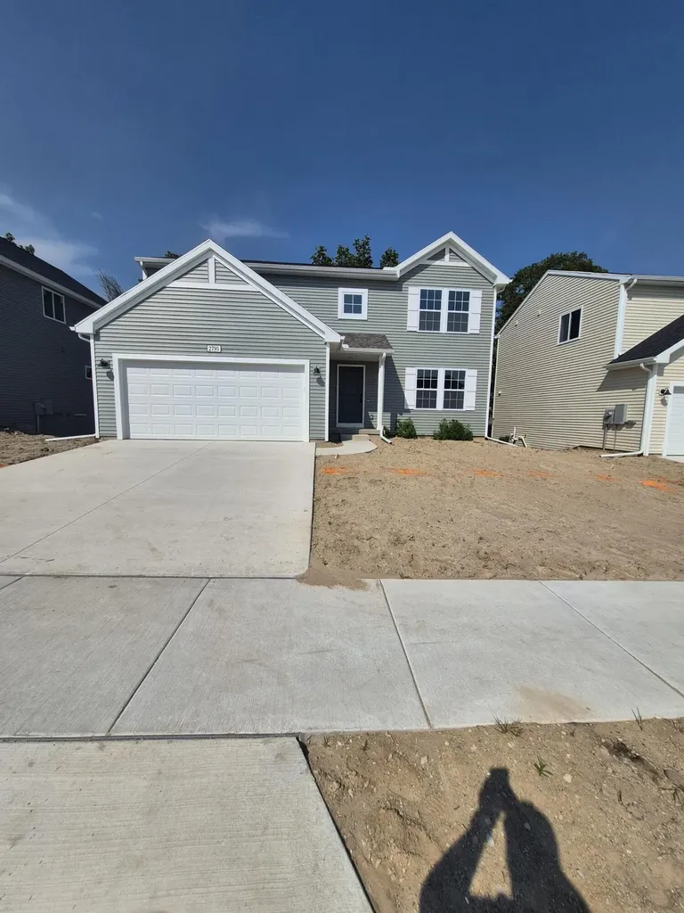 2795 Sanderling Court SE Kent City Village MI 49508