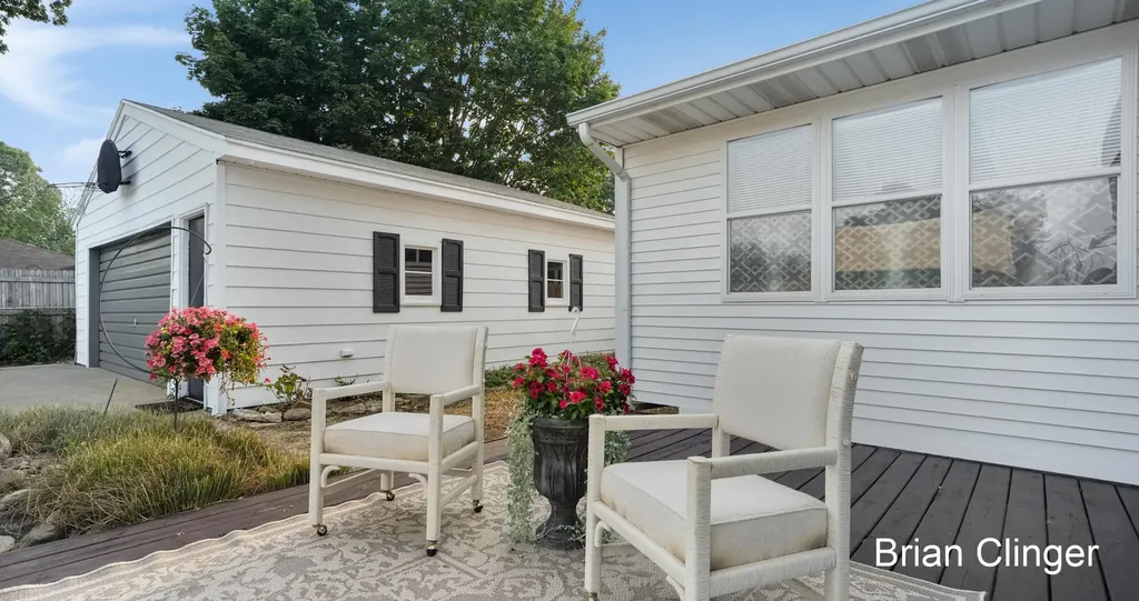 1061 Den Hertog Street SW Wyoming City MI 49509