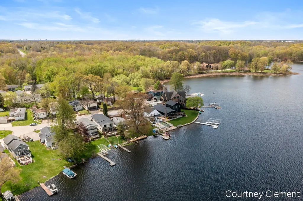 747 Kornoelje Drive NE Plainfield Charter Township MI 49321