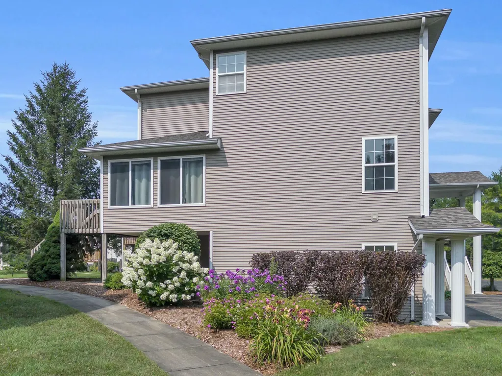 8450 N Center Park Drive SW Byron Township MI 49315