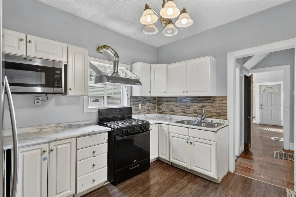243 Delaware Street SE Grand Rapids City MI 49507