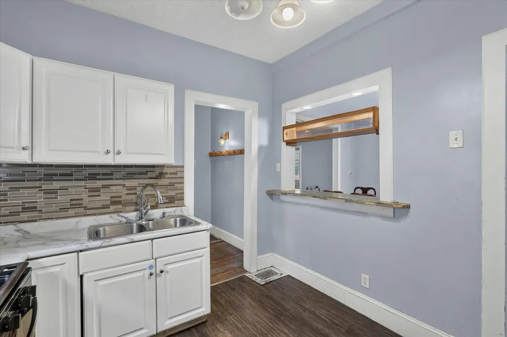 243 Delaware Street SE Grand Rapids City MI 49507