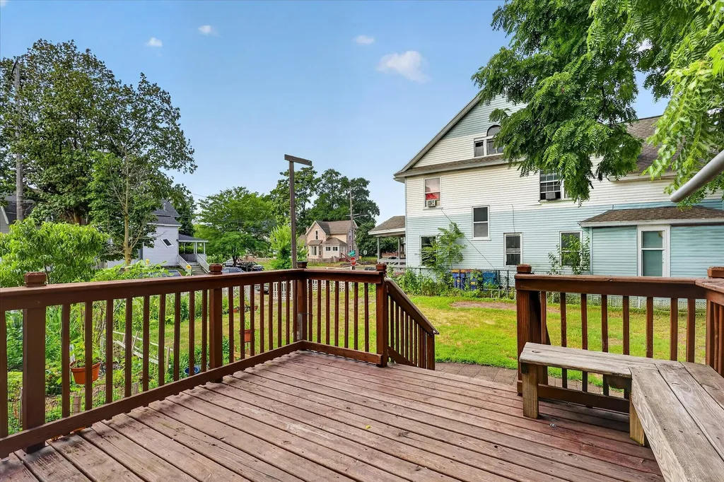 243 Delaware Street SE Grand Rapids City MI 49507