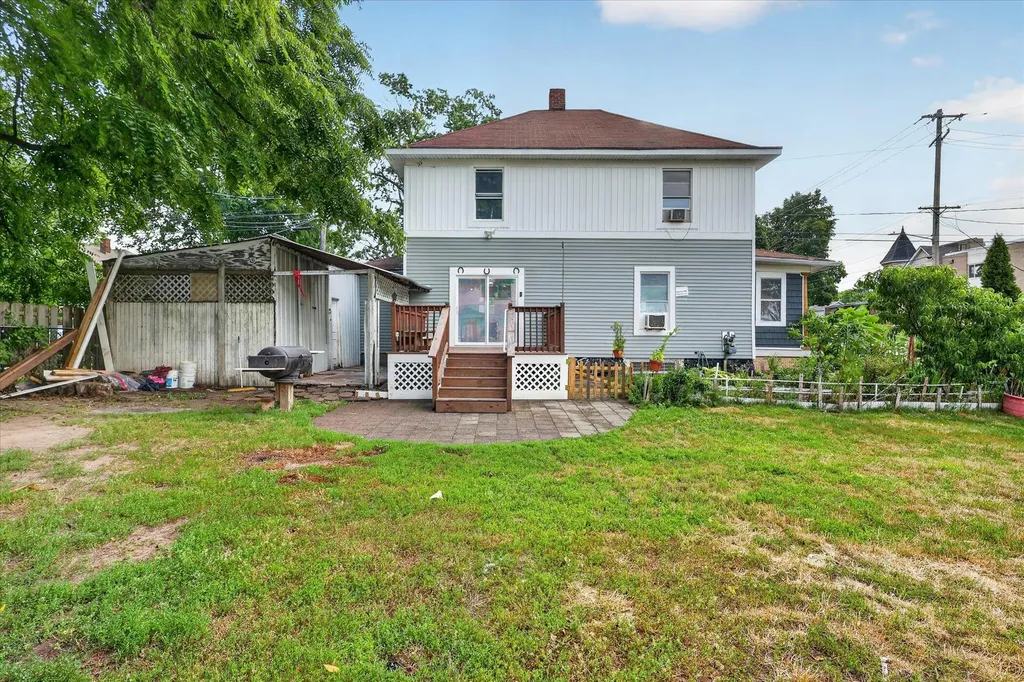 243 Delaware Street SE Grand Rapids City MI 49507