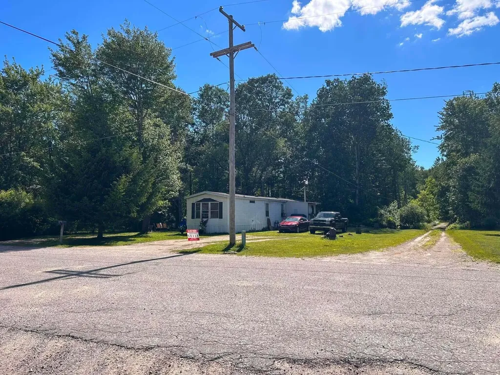 409 Hemlock Street Garfield Township MI 48632