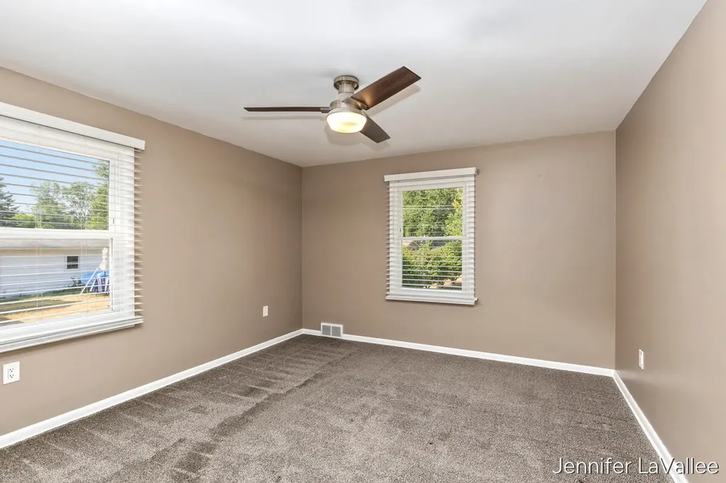 11283 Brown Avenue Allendale Charter Township MI 49401