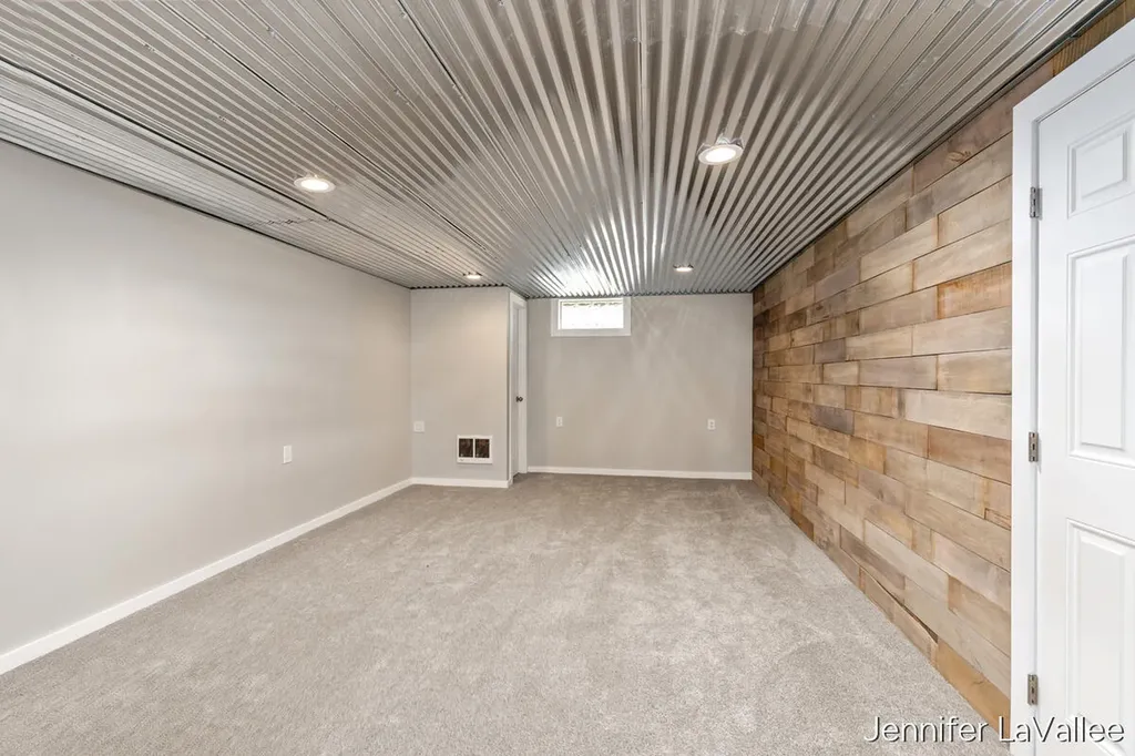 11283 Brown Avenue Allendale Charter Township MI 49401
