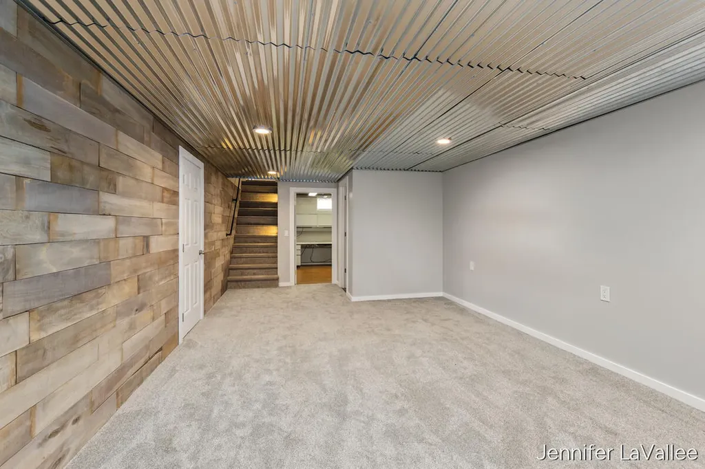 11283 Brown Avenue Allendale Charter Township MI 49401