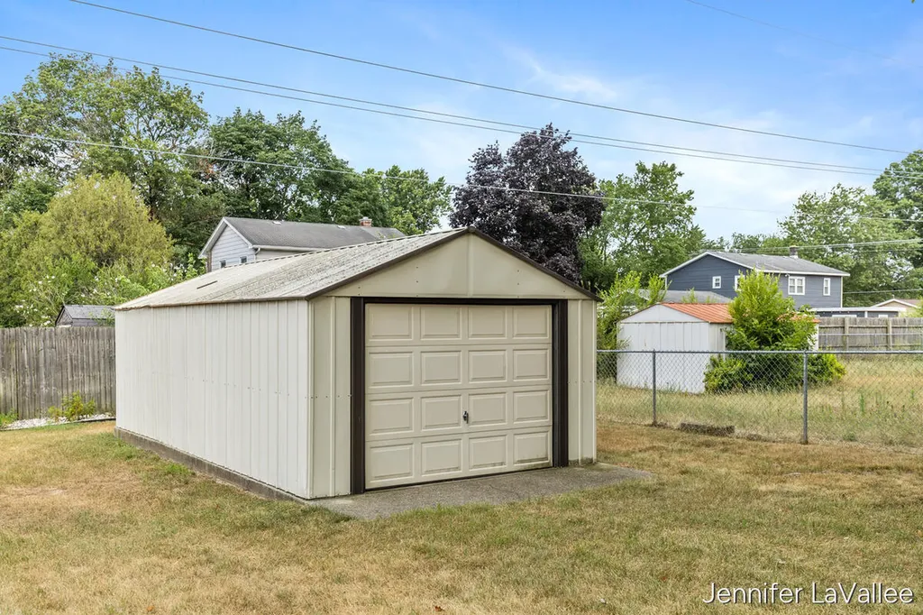11283 Brown Avenue Allendale Charter Township MI 49401