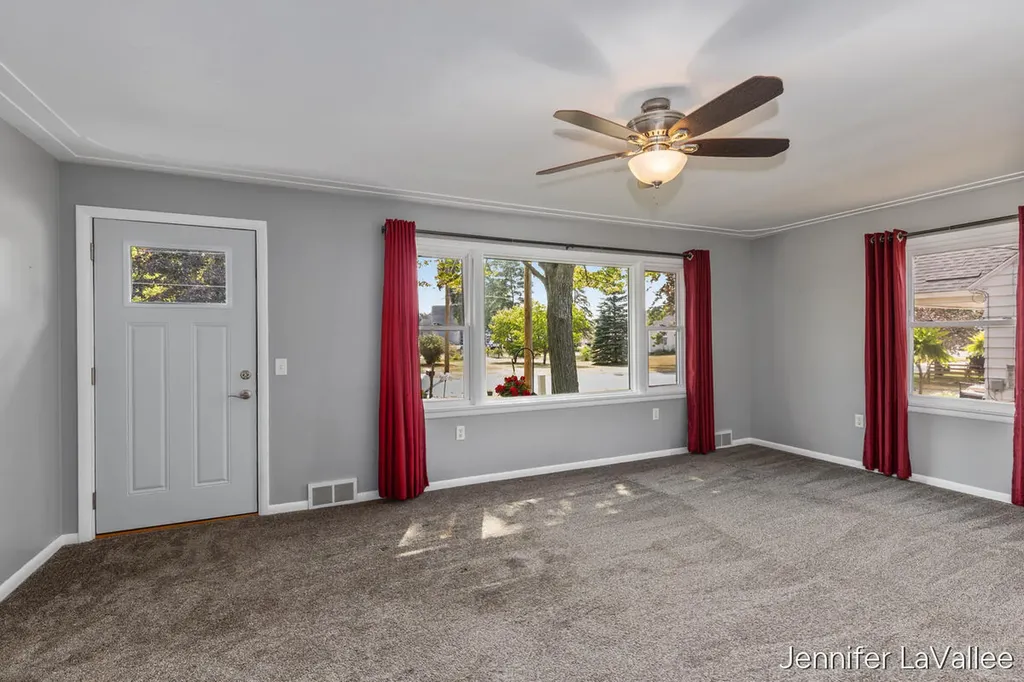11283 Brown Avenue Allendale Charter Township MI 49401