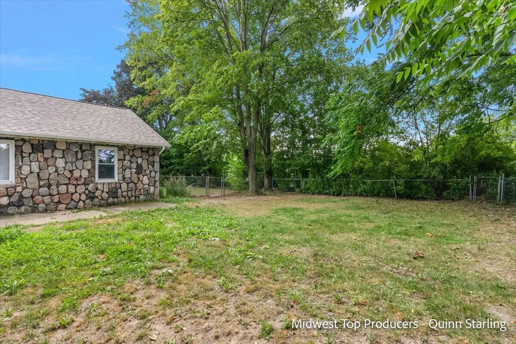 373 N Main Street Casnovia Village MI 49318