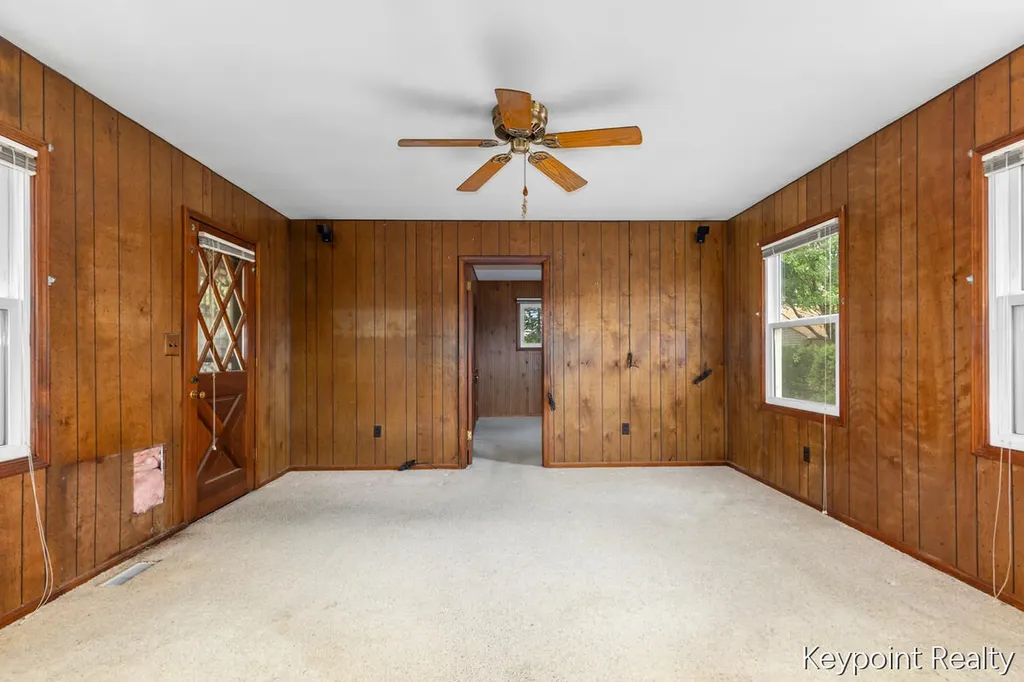 2027 Greenfield Avenue SW Wyoming City MI 49519