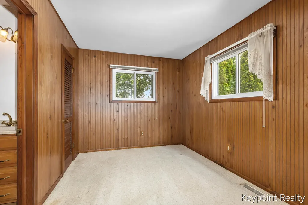 2027 Greenfield Avenue SW Wyoming City MI 49519
