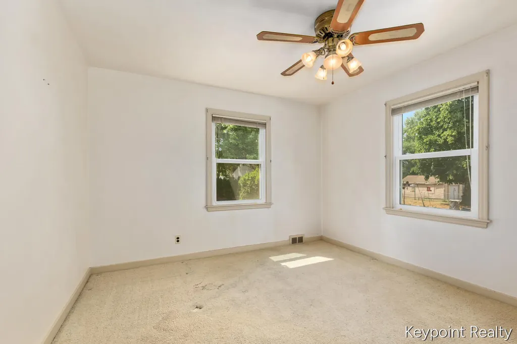 2027 Greenfield Avenue SW Wyoming City MI 49519