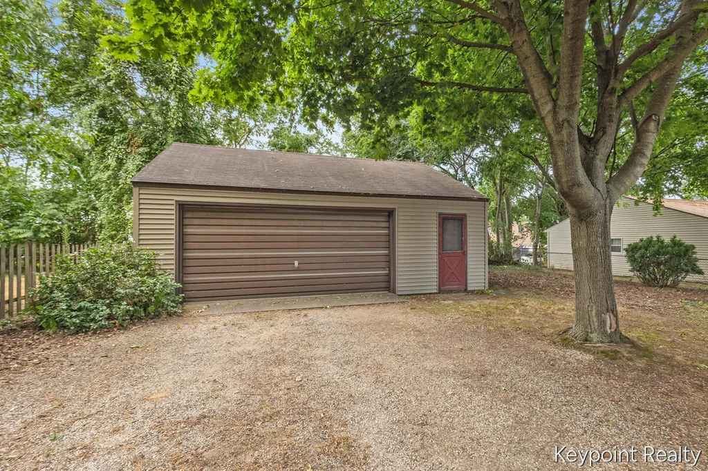 2027 Greenfield Avenue SW Wyoming City MI 49519
