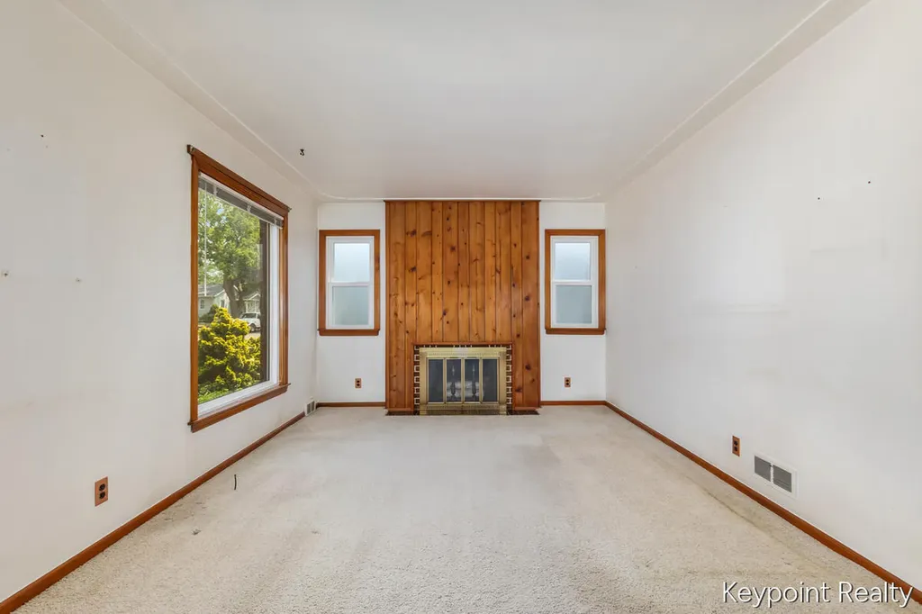 2027 Greenfield Avenue SW Wyoming City MI 49519