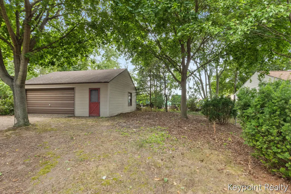 2027 Greenfield Avenue SW Wyoming City MI 49519