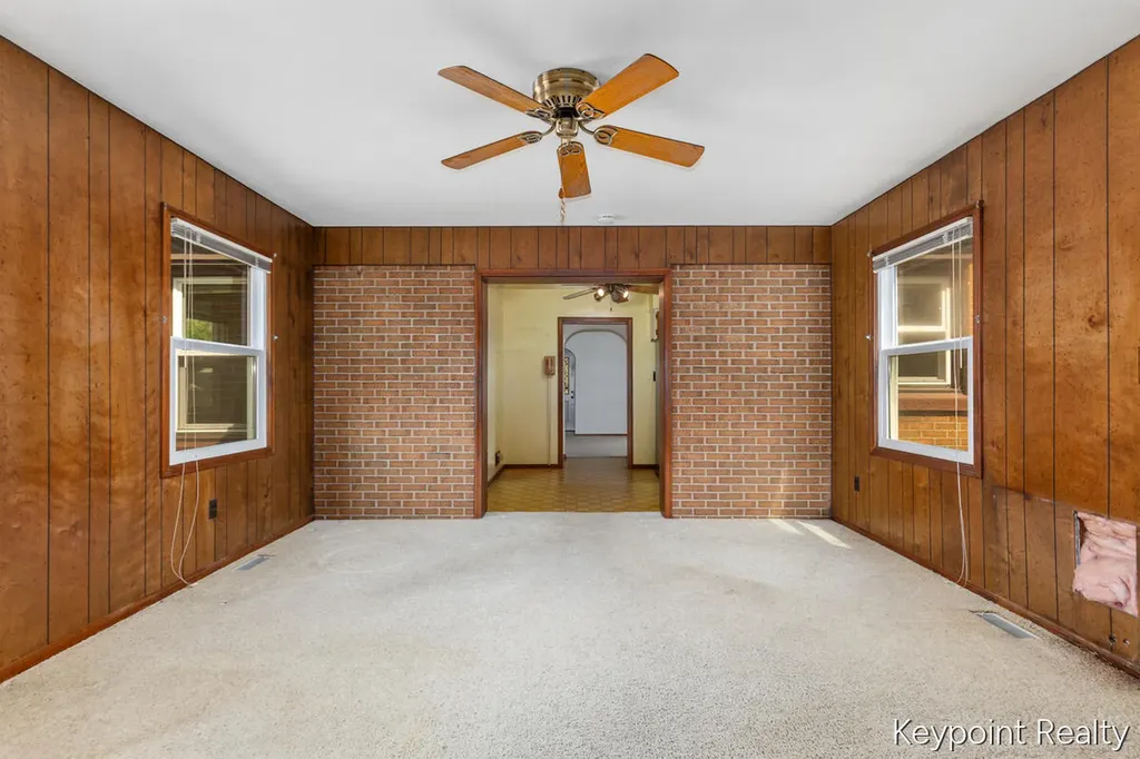 2027 Greenfield Avenue SW Wyoming City MI 49519