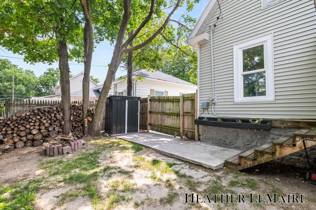 412 W Orange Street Greenville City MI 48838