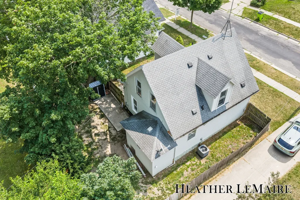 412 W Orange Street Greenville City MI 48838