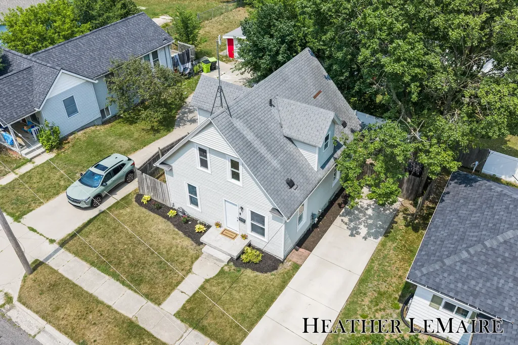 412 W Orange Street Greenville City MI 48838