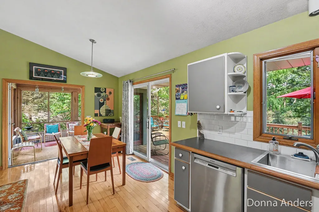 4872 Oakway Court NE Plainfield Charter Township MI 49525