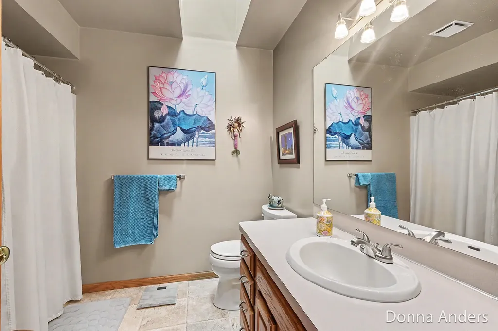 4872 Oakway Court NE Plainfield Charter Township MI 49525