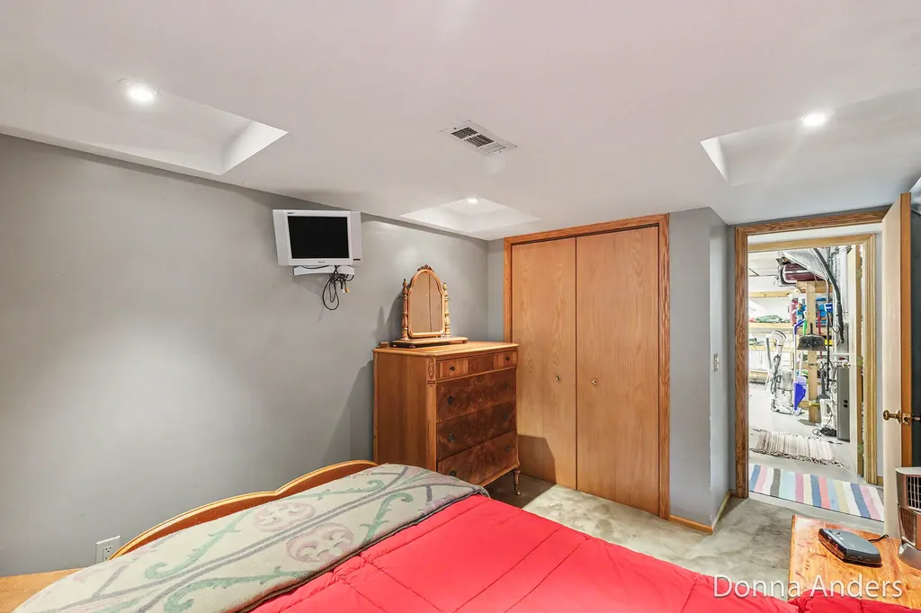 4872 Oakway Court NE Plainfield Charter Township MI 49525