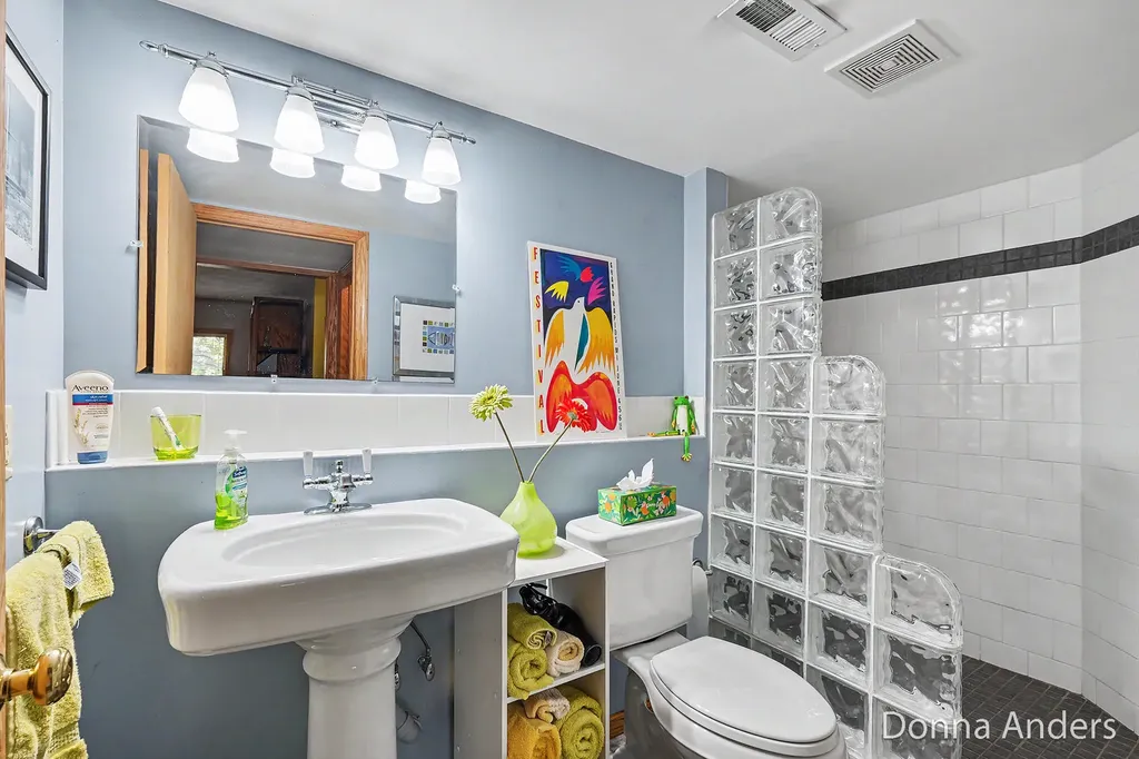 4872 Oakway Court NE Plainfield Charter Township MI 49525
