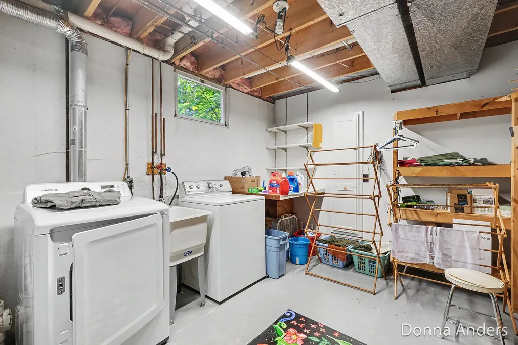 4872 Oakway Court NE Plainfield Charter Township MI 49525