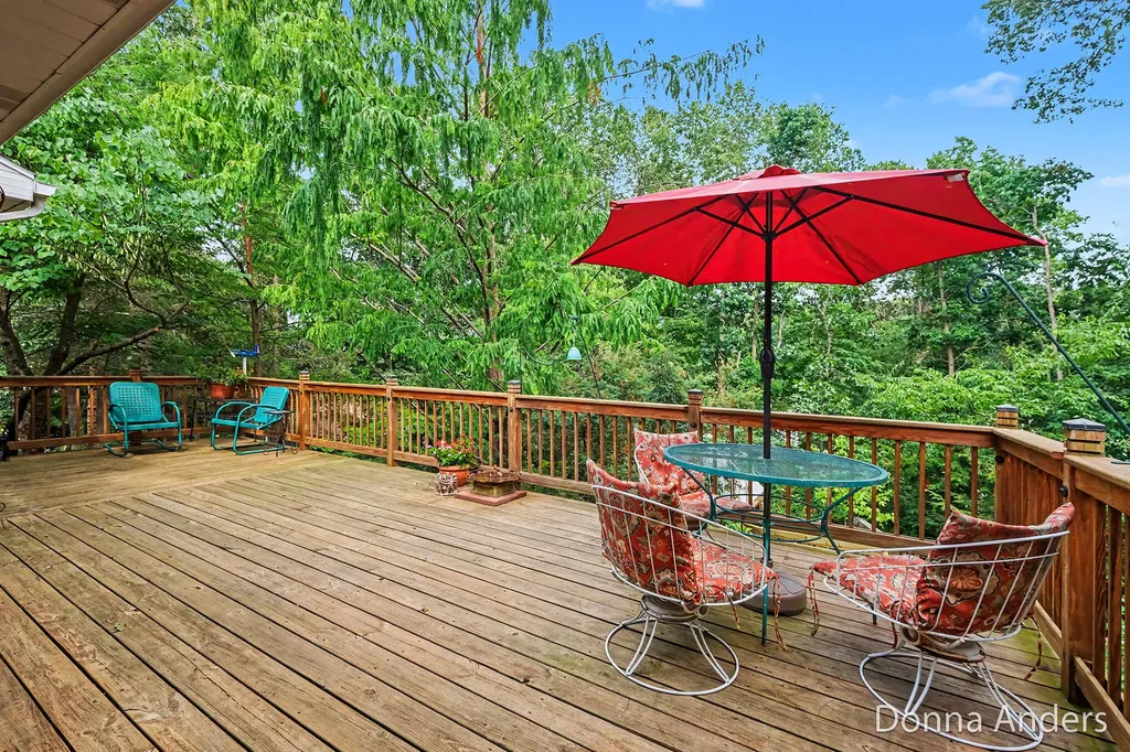 4872 Oakway Court NE Plainfield Charter Township MI 49525