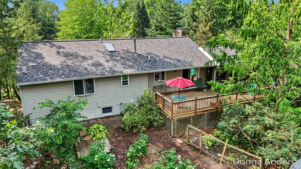 4872 Oakway Court NE Plainfield Charter Township MI 49525