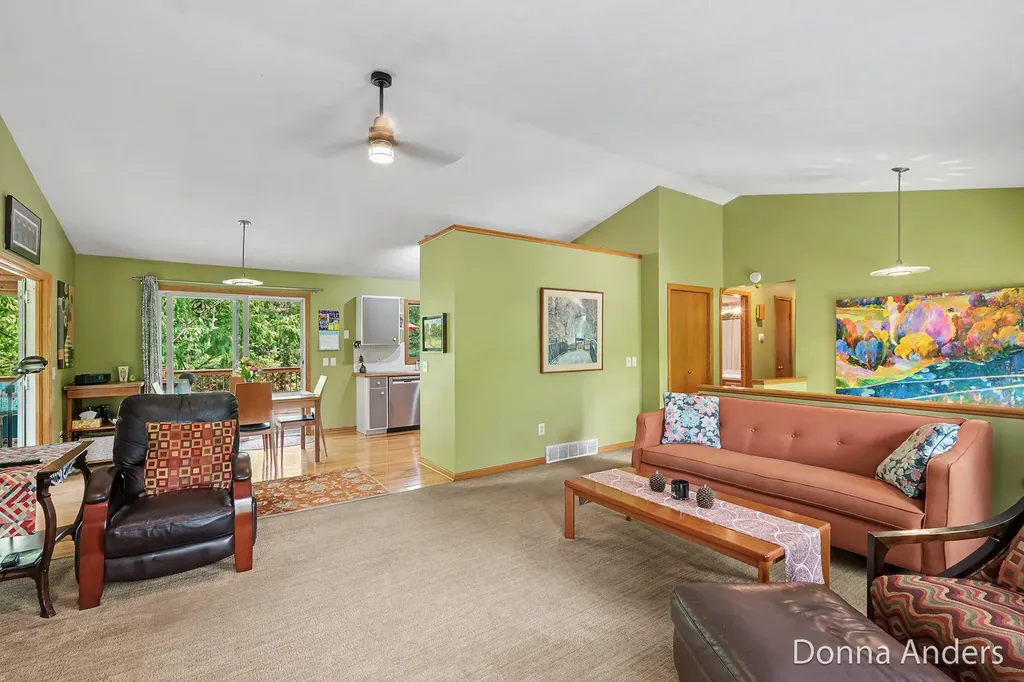 4872 Oakway Court NE Plainfield Charter Township MI 49525