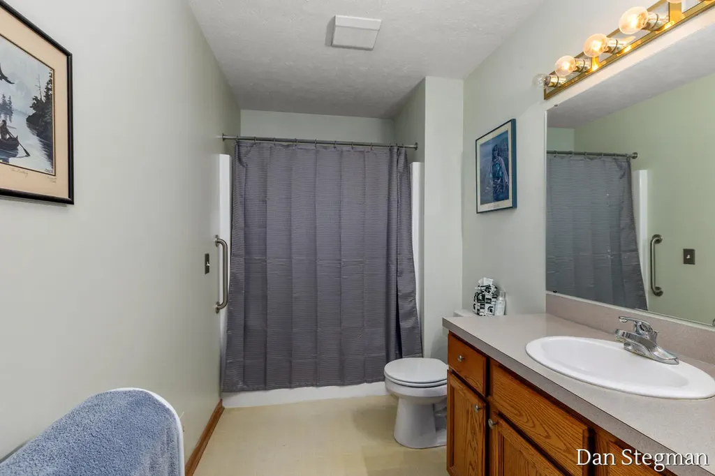 1421 Hollow Ridge Drive NE Rockford City MI 49341
