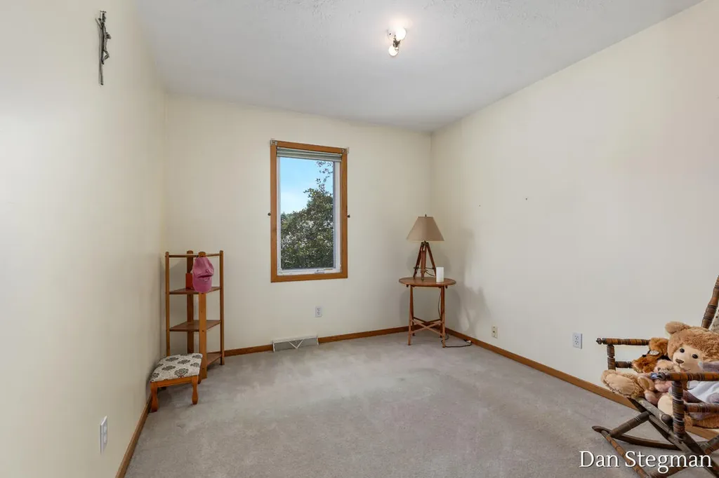 1421 Hollow Ridge Drive NE Rockford City MI 49341