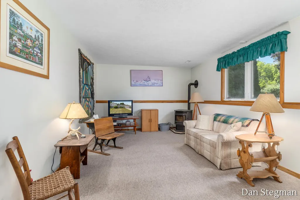 1421 Hollow Ridge Drive NE Rockford City MI 49341