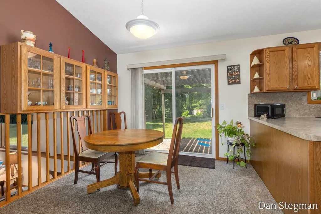 1421 Hollow Ridge Drive NE Rockford City MI 49341