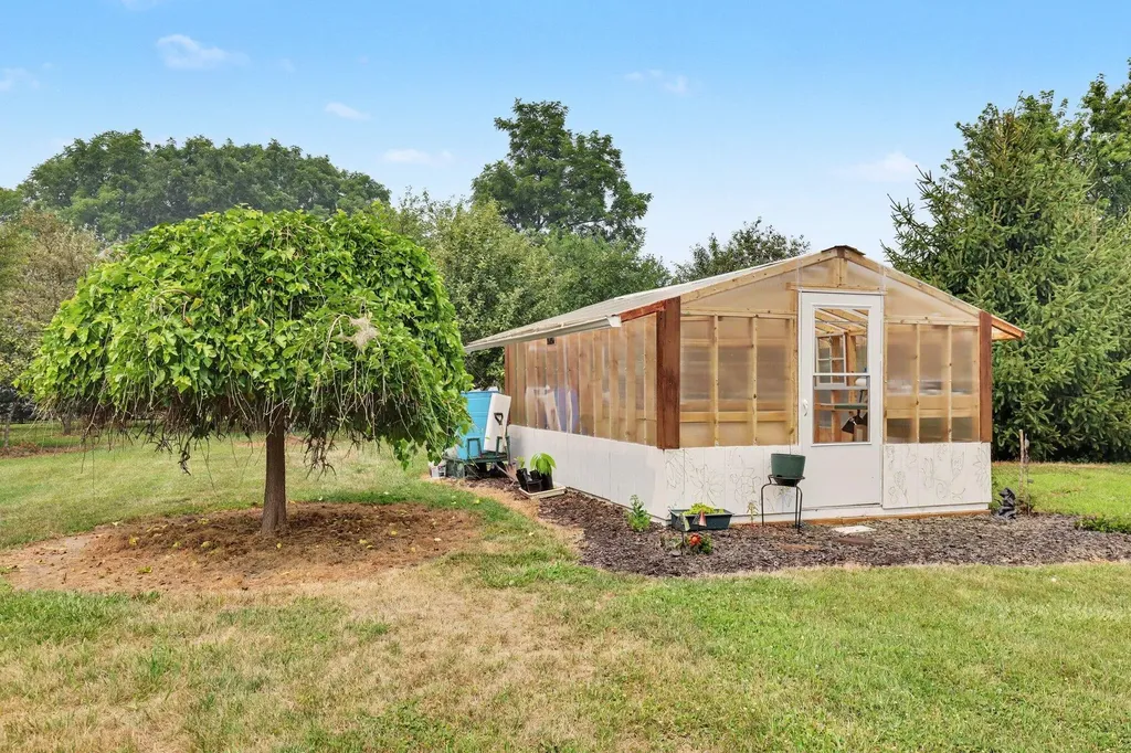 7735 Woodard Lake Road Ronald Township MI 48834